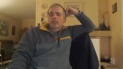 Snapshot of aalex1717 chatting on 4, 3, 2025 Aalex1717 online show from 4, 3, 2025