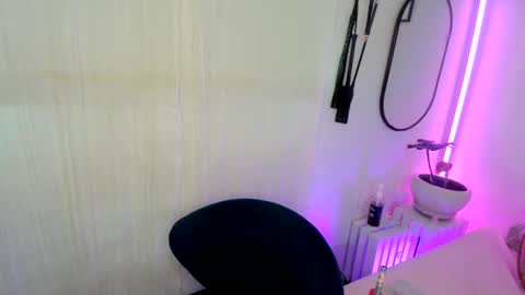 Aaliyahlayla online show from 23, 1, 2025