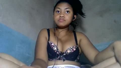 aariciah online show from 25, 11, 2025