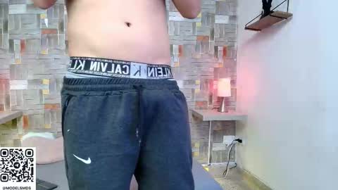 Aaron y Antonella online show from 9, 11, 2025