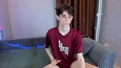 Snapshot of aaron_bang chatting on 17, 5, 2026 Aaron Bang online show from 17, 5, 2026