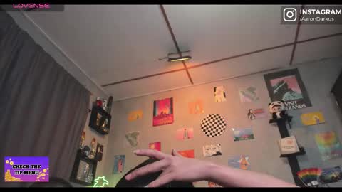 Aaron  online show from 14, 11, 2025