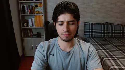 Snapshot of aaron_paul_ chatting on 16, 1, 2026 Aaron online show from 16, 1, 2026