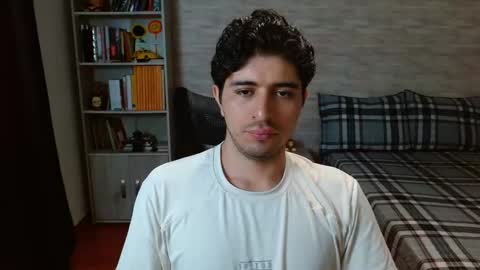 Snapshot of aaron_paul_ chatting on 24, 2, 2026 Aaron online show from 24, 2, 2026