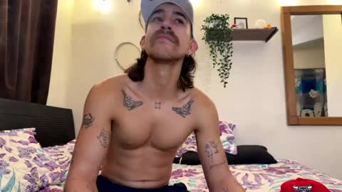 Snapshot of aaron_wheel chatting on 3, 5, 2026 aaron_wheel online show from 3, 5, 2026