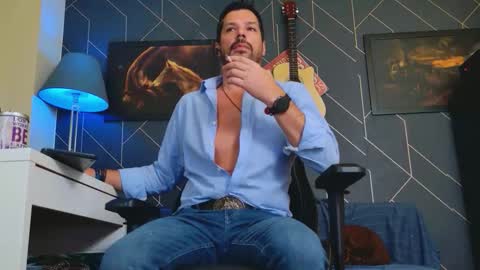 Aaron online show from 2, 10, 2025