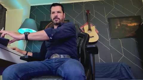 Aaron online show from 16, 3, 2026