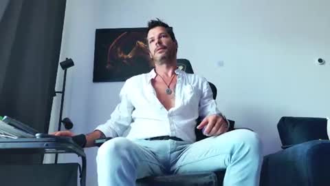 Aaron online show from 11, 7, 2026