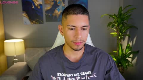 Snapshot of aaronfox_ chatting on 8, 1, 2025 AARON online show from 8, 1, 2025