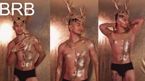 Snapshot of aaronfox_ chatting on 25, 2, 2025 AARON online show from 25, 2, 2025