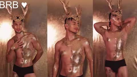 Snapshot of aaronfox_ chatting on 1, 3, 2025 AARON online show from 1, 3, 2025