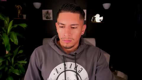 Snapshot of aaronfox_ chatting on 19, 9, 2025 AARON online show from 19, 9, 2025