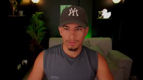 Snapshot of aaronfox_ chatting on 3, 11, 2025 AARON online show from 3, 11, 2025