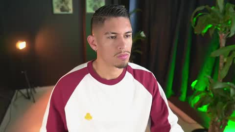 AARON  online show from 9, 4, 2026