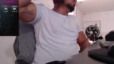 ig aaron hunter123 online show from 10, 2, 2025