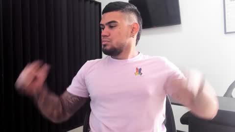 ig aaron hunter123 online show from 11, 2, 2026