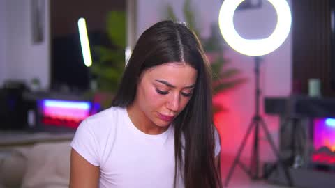 Snapshot of abbela_white chatting on 6, 5, 2026 Alexa online show from 6, 5, 2026