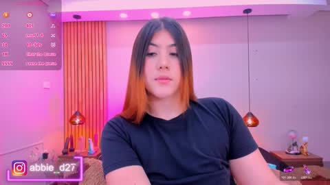 Abbie Edmond  online show from 20, 12, 2025