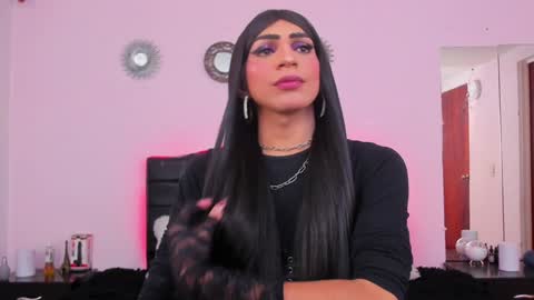 Abbigail Fuster  online show from 27, 1, 2025