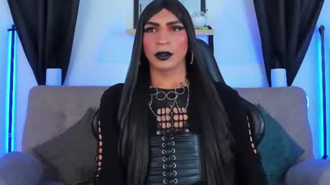 Abbigail Fuster  online show from 4, 7, 2026