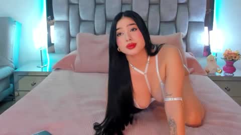 Snapshot of abby_blue01 chatting on 5, 12, 2024 abby_blue01 online show from 5, 12, 2024