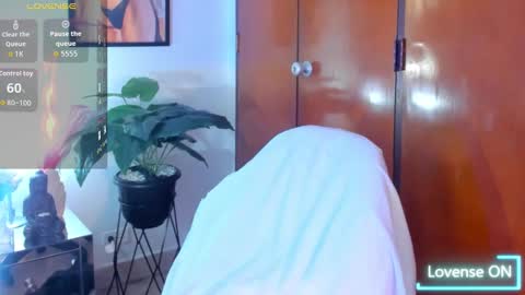 Snapshot of abby_blue01 chatting on 16, 9, 2025 abby_blue01 online show from 16, 9, 2025