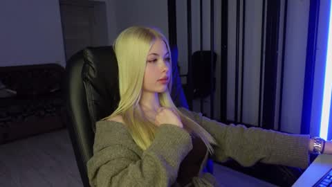 ABBY LAKER online show from 27, 2, 2025