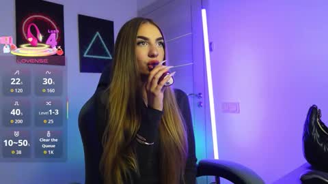 ABBY LAKER online show from 11, 10, 2025