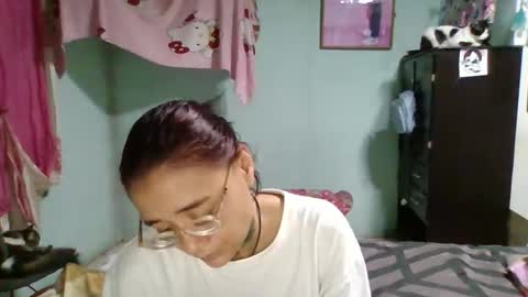 Snapshot of abbyasher chatting on 11, 12, 2024 Abby online show from 11, 12, 2024