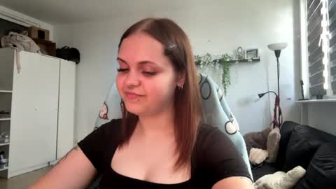 Snapshot of abbyhotgirl chatting on 28, 7, 2026 Abby online show from 28, 7, 2026