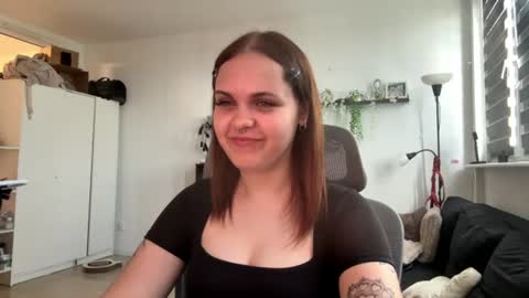 Snapshot of abbyhotgirl chatting on 28, 7, 2026 Abby online show from 28, 7, 2026