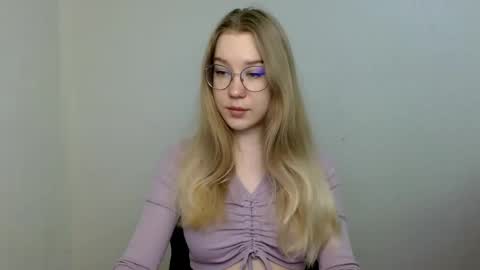 Abby Lovense is active online show from 2, 6, 2026
