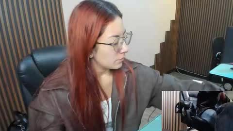 Abby Stones online show from 1, 12, 2025