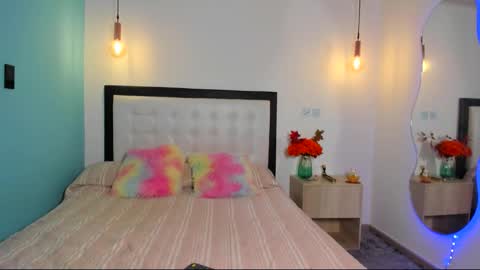  Abella and Kendra  online show from 28, 11, 2025