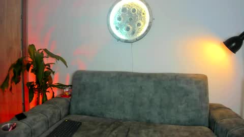  Abella and Kendra  online show from 31, 5, 2026