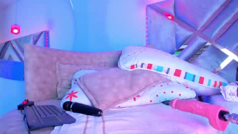 abelladgr online show from 28, 12, 2024