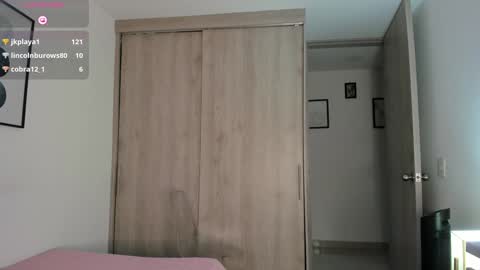 Snapshot of abigail_w chatting on 28, 12, 2024 abigail online show from 28, 12, 2024