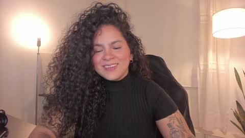 Snapshot of abigaill_13 chatting on 3, 2, 2025 Abigail online show from 3, 2, 2025