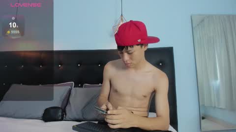 abraham_horny18 online show from 13, 11, 2025