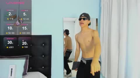 abraham_horny18 online show from 15, 11, 2025