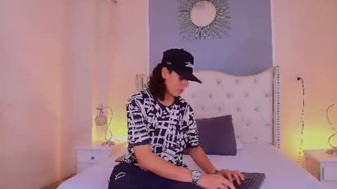 Snapshot of abravanel_sefardi chatting on 18, 6, 2026 Abrovanel online show from 18, 6, 2026