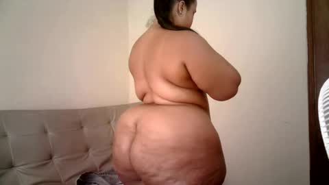 Snapshot of abril__ass chatting on 23, 6, 2026 abril__ass online show from 23, 6, 2026