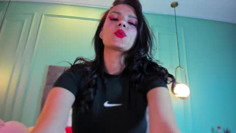 Abril jones online show from 23, 12, 2024