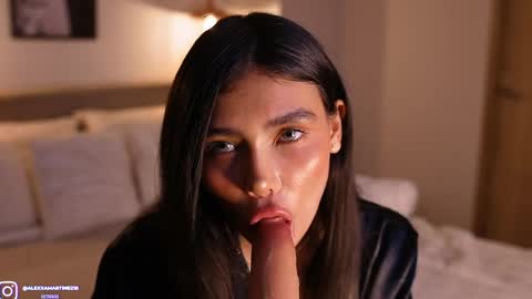 Snapshot of abril_w18 chatting on 15, 5, 2026 My name is Alexa. Please say hello I like to chat with you. If you have requests please use tip online show from 15, 5, 2026