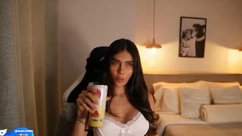 Snapshot of abril_w18 chatting on 11, 6, 2026 My name is Alexa. Please say hello I like to chat with you. If you have requests please use tip online show from 11, 6, 2026