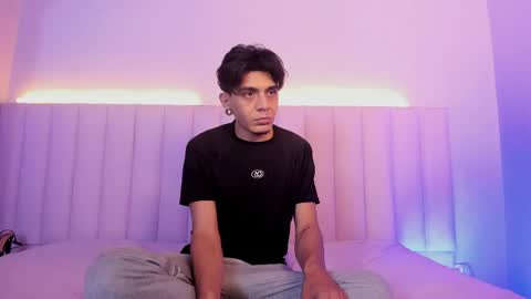 Abril and Julian online show from 11, 5, 2026