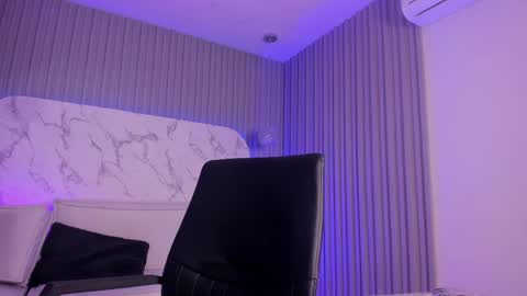 Snapshot of abrilbloom_ chatting on 5, 6, 2026 abril online show from 5, 6, 2026
