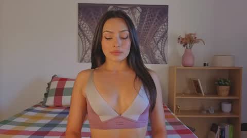 Snapshot of abrilhelena8 chatting on 17, 6, 2026 Helena online show from 17, 6, 2026