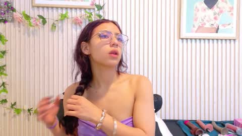 abrilmirren online show from 23, 3, 2026