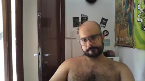 Snapshot of absinnto2016 chatting on 19, 2, 2025 Luke 33 online show from 19, 2, 2025